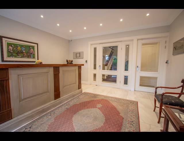 1,200M² OFFICE TO LET IN MELROSE ESTATE